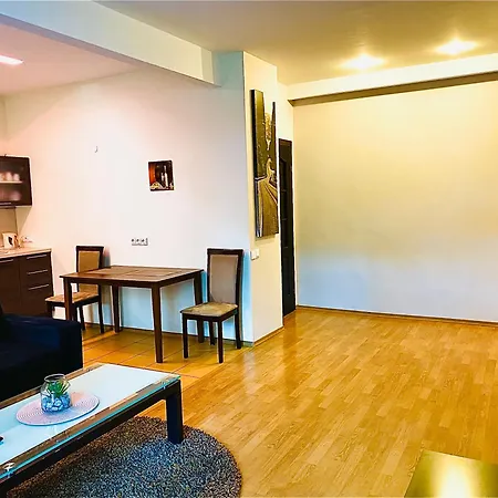 In Center * 클라이페다